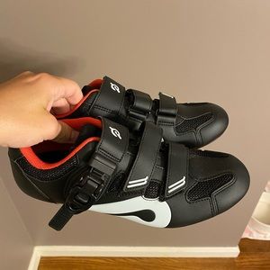 Peloton shoes // cycle sneakers // spin shoes